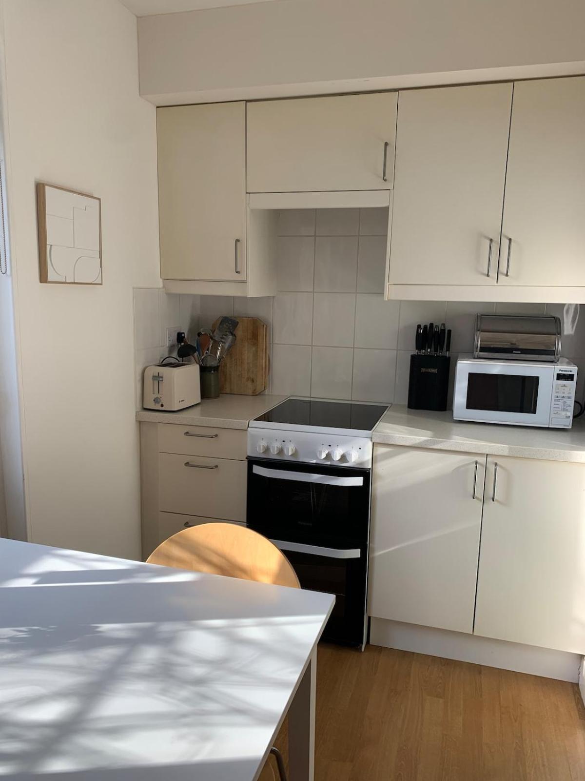 Spacious Comfortable Flat With Free Parking In East Finchley, Muswell Hill & Close To Alexandra Palace Londres Exterior foto